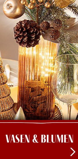 Vasen und Blumen